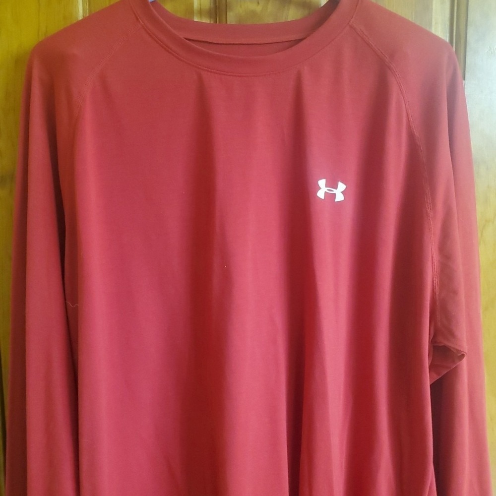 Under Armour XL Long Sleeve Shirt Mens Red HeatGear Active Gym Training Tee